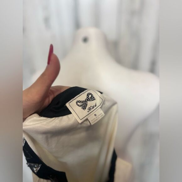 Dress - Picture 6 of 8